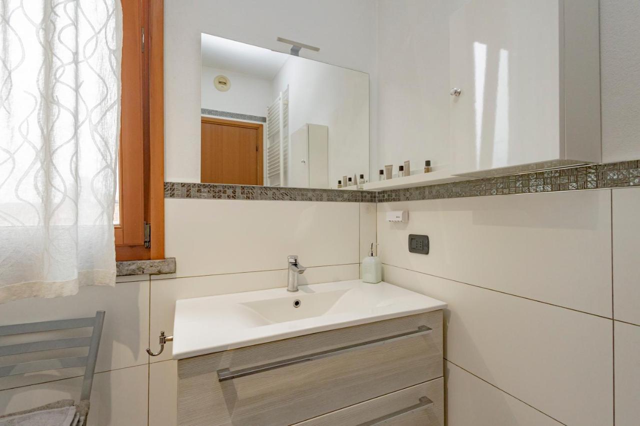 Ferienwohnung Bomboniera Milano Zona Rho Fiera - Bilocale 70Mq Senago Exterior foto